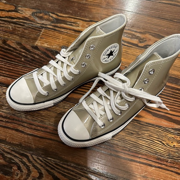 Converse High-Top Sneakers in Beige never been worn - Picture 1 of 5